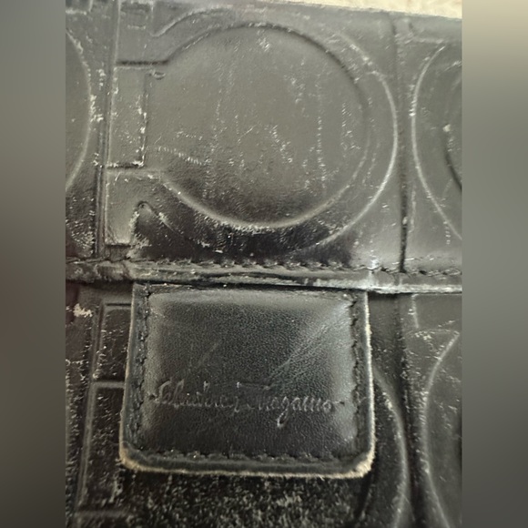 FERRAGAMO Bi-fold Wallet in Ganchini Leather - Picture 8 of 8